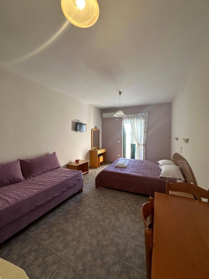 Hotel Odyssion วาซีลีกี ภายนอก รูปภาพ