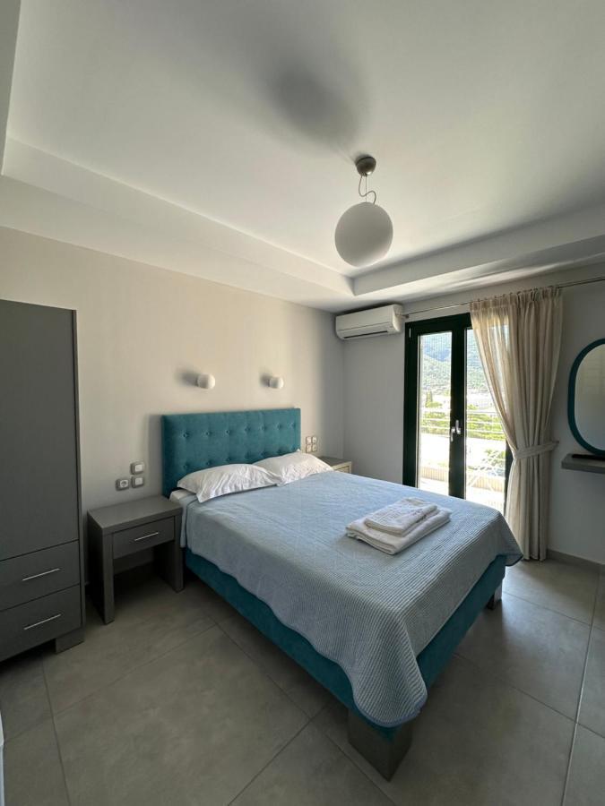 Hotel Odyssion วาซีลีกี ภายนอก รูปภาพ