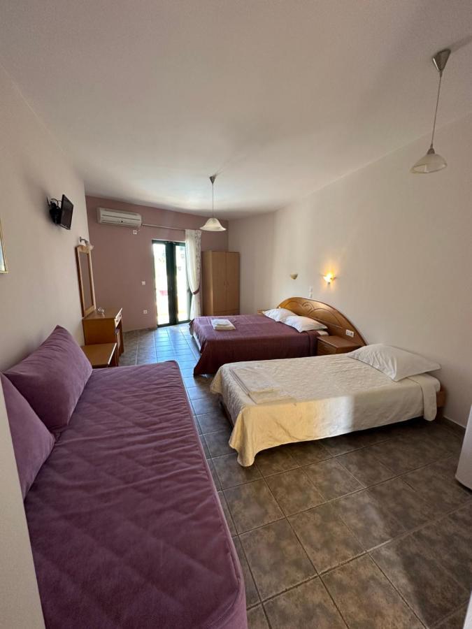 Hotel Odyssion วาซีลีกี ภายนอก รูปภาพ