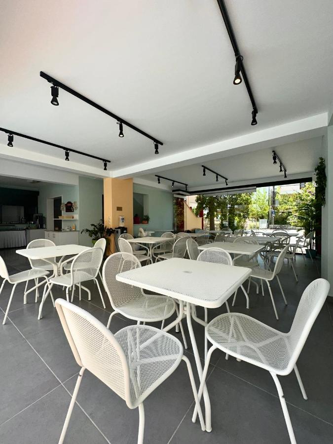 Hotel Odyssion วาซีลีกี ภายนอก รูปภาพ