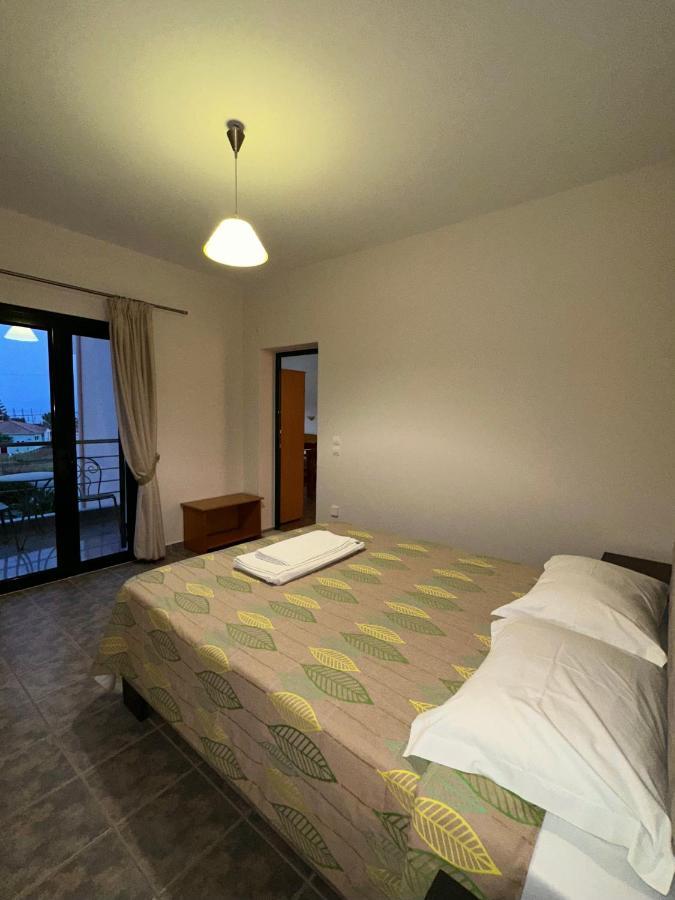 Hotel Odyssion วาซีลีกี ภายนอก รูปภาพ